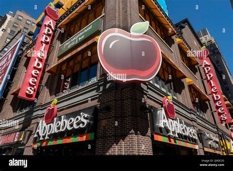 applebees time|where is applebee's located.